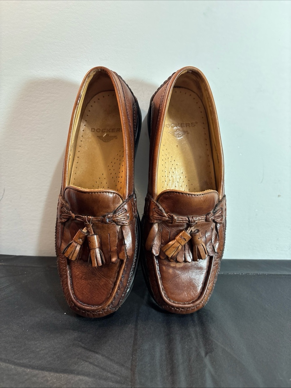 Dockers Men’s Cognac Brown Leather Tassel Loafers. 9/13